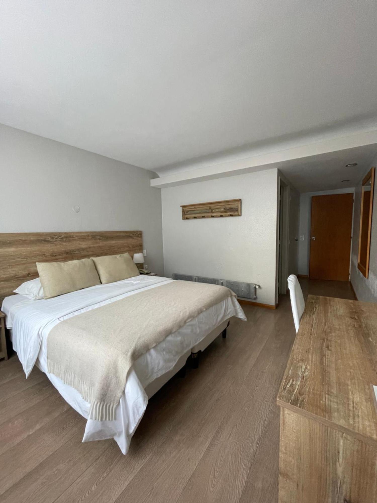 Hotel Tehuelche Esquel Exterior photo